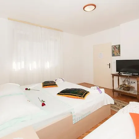 Neda Apartment Omiš